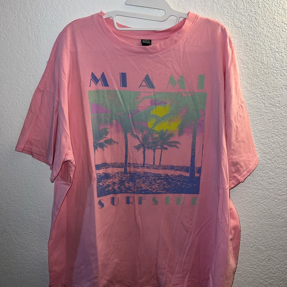 Wild Fable Pink Graphic Tee